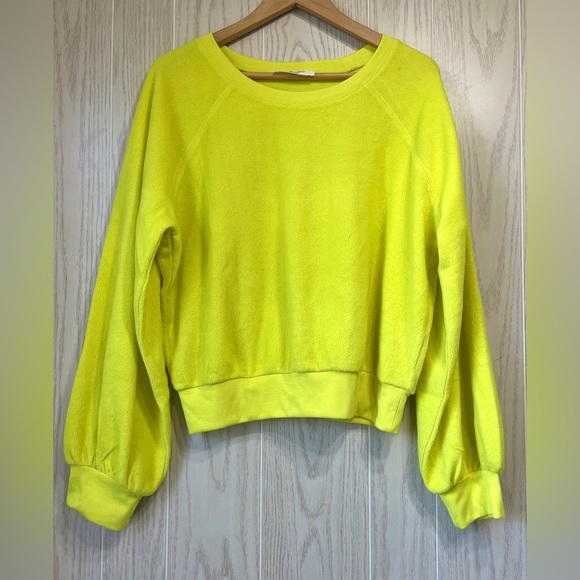 DOUBLE ZERO Neon Yellow LONG SLEEVE SWEATSHIRT Size M EUC - Picture 1 of 3